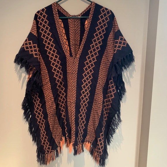 ❌SOLD❌ Free People Poncho - Picture 2 of 5